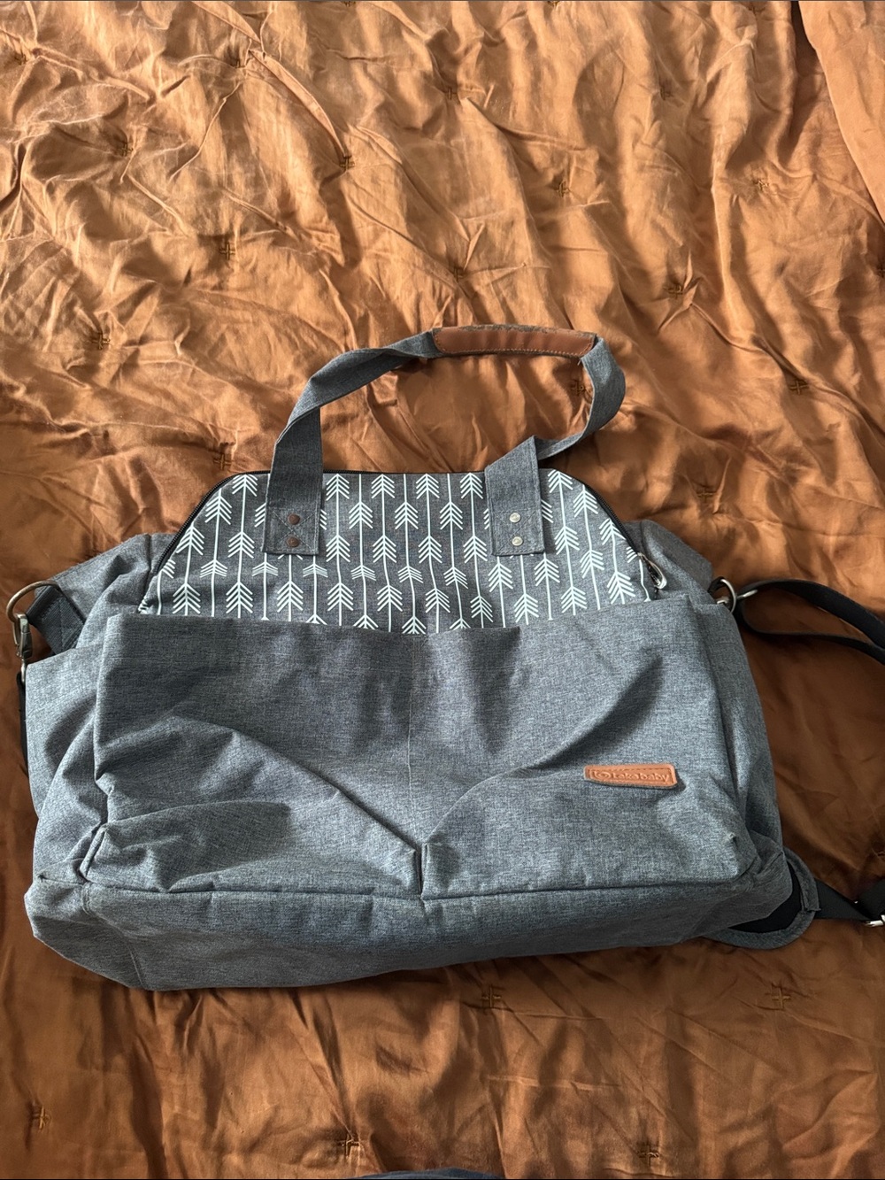Leke Baby diaper bag arrow print millennial grey